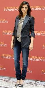 男明星自带西服图片,西服映衬下的明星魅力