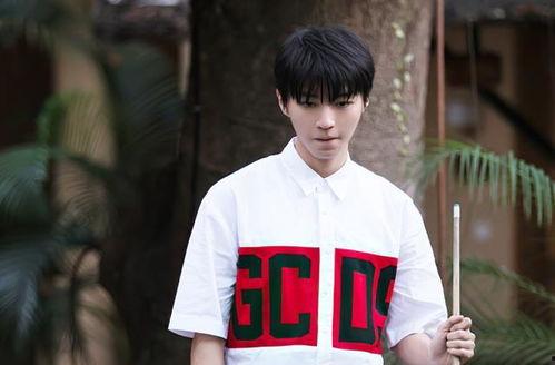 tf黄牛吃瓜,揭秘TF黄牛吃瓜背后的真相与内幕