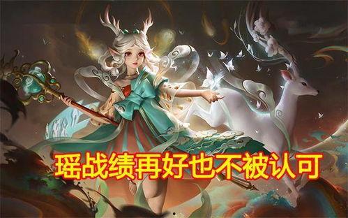 时鸢时笑笑吃瓜,瓜田里的欢乐时光