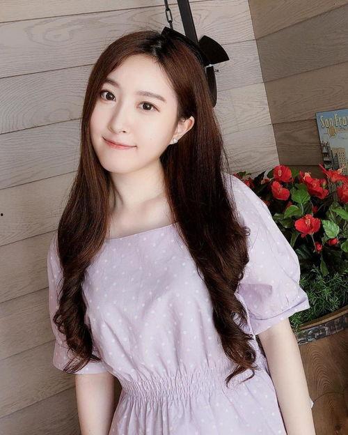 青岛女网红,网络红人背后的青岛风情与梦想之旅